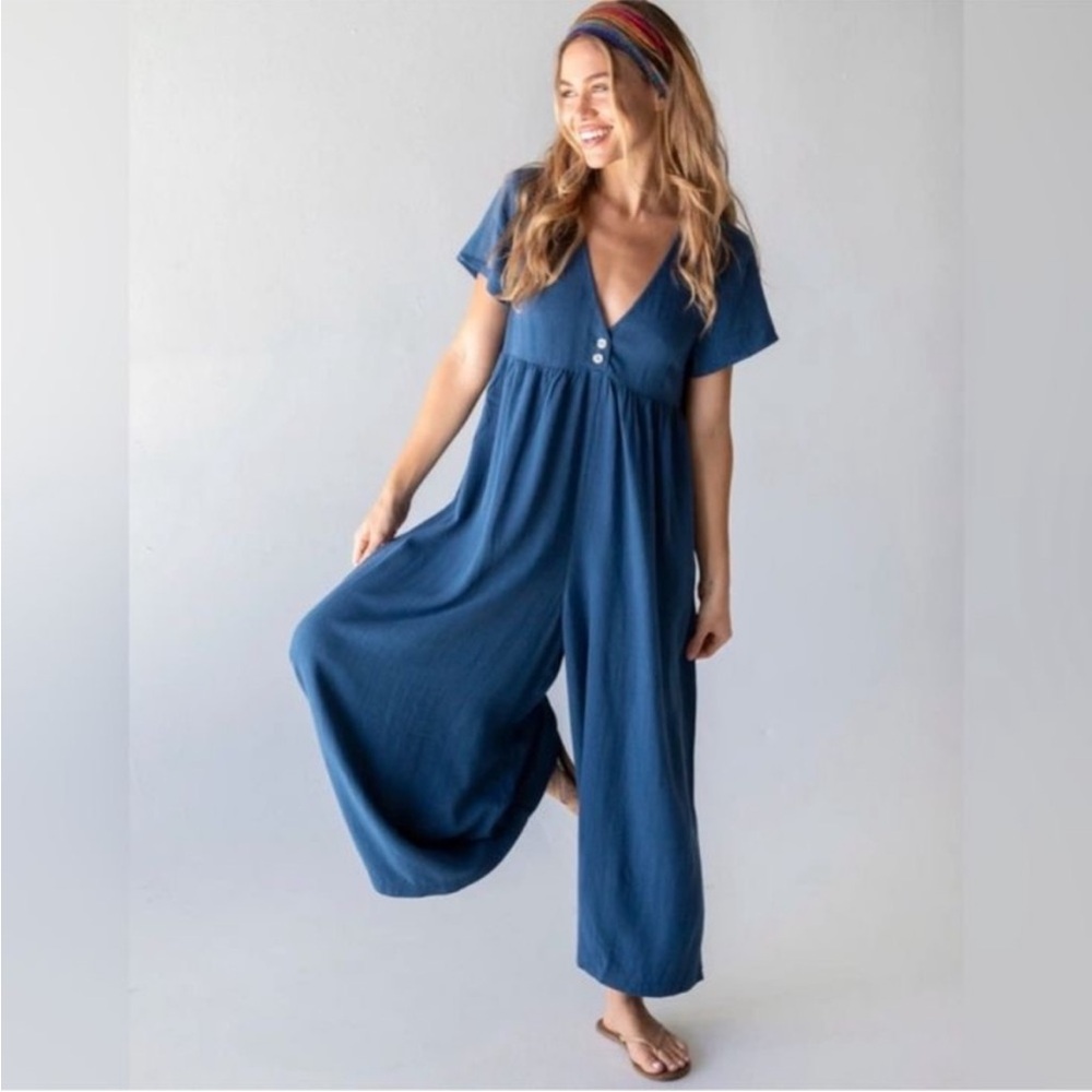 Women's V-Neck Wide-Leg Jumpsuit in Denim Blue